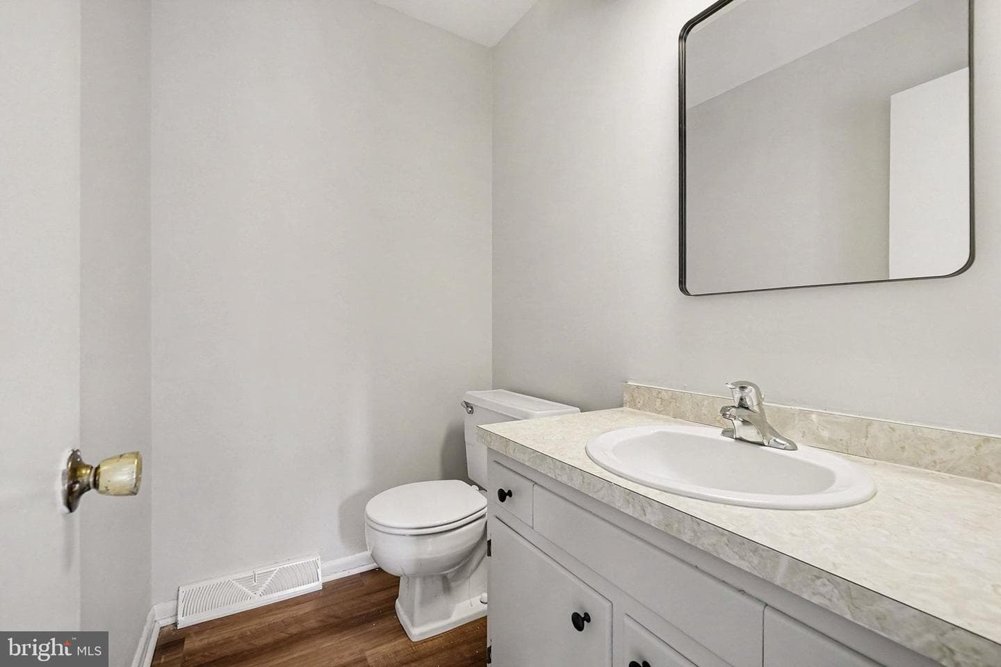 3818 Burton Ln photo 22