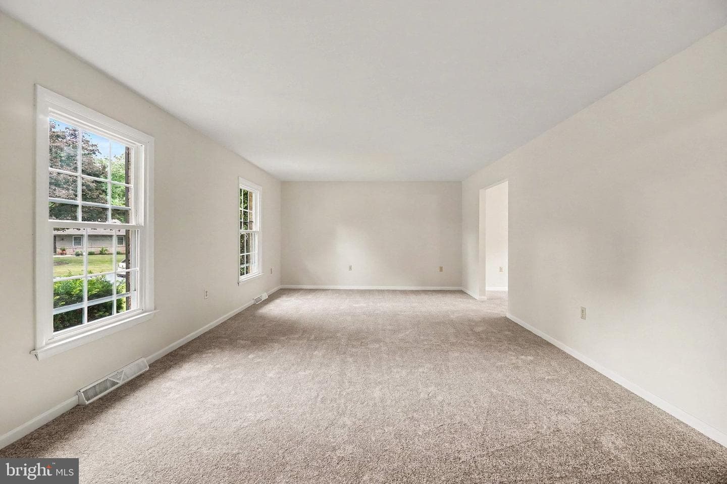 3818 Burton Ln photo 9