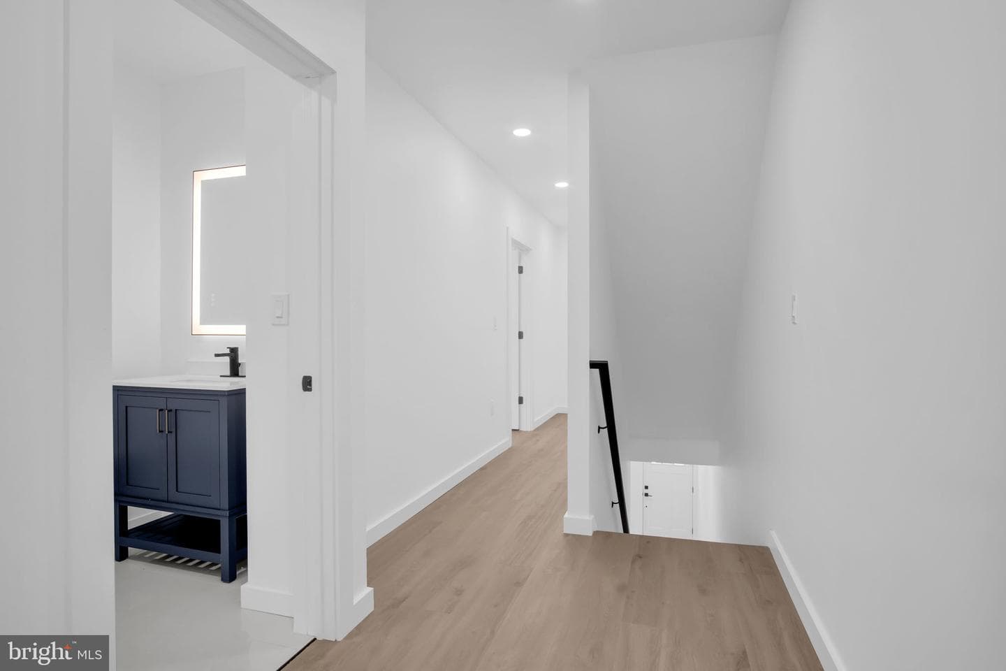 1608 Hunter St photo 16