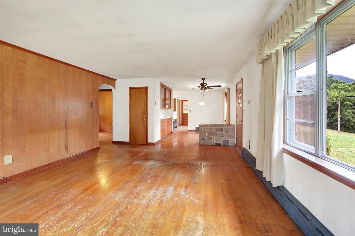 709 Erie Street photo 20