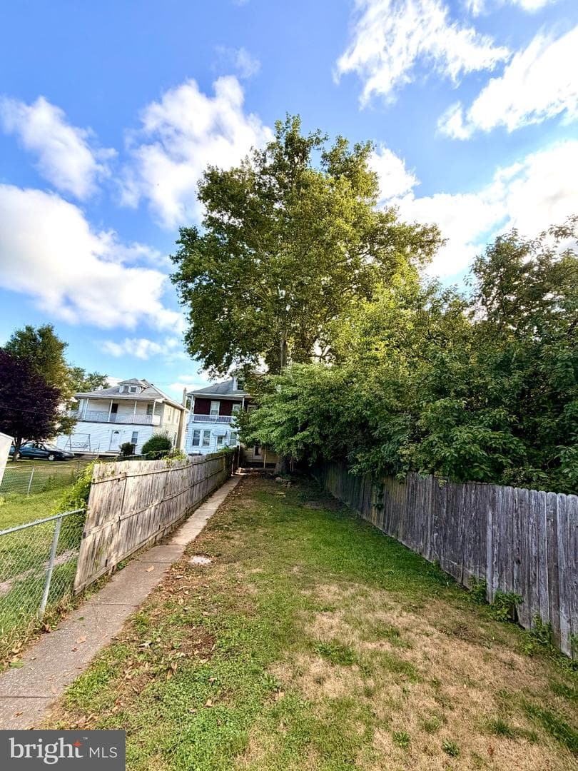163 2nd Street photo 16