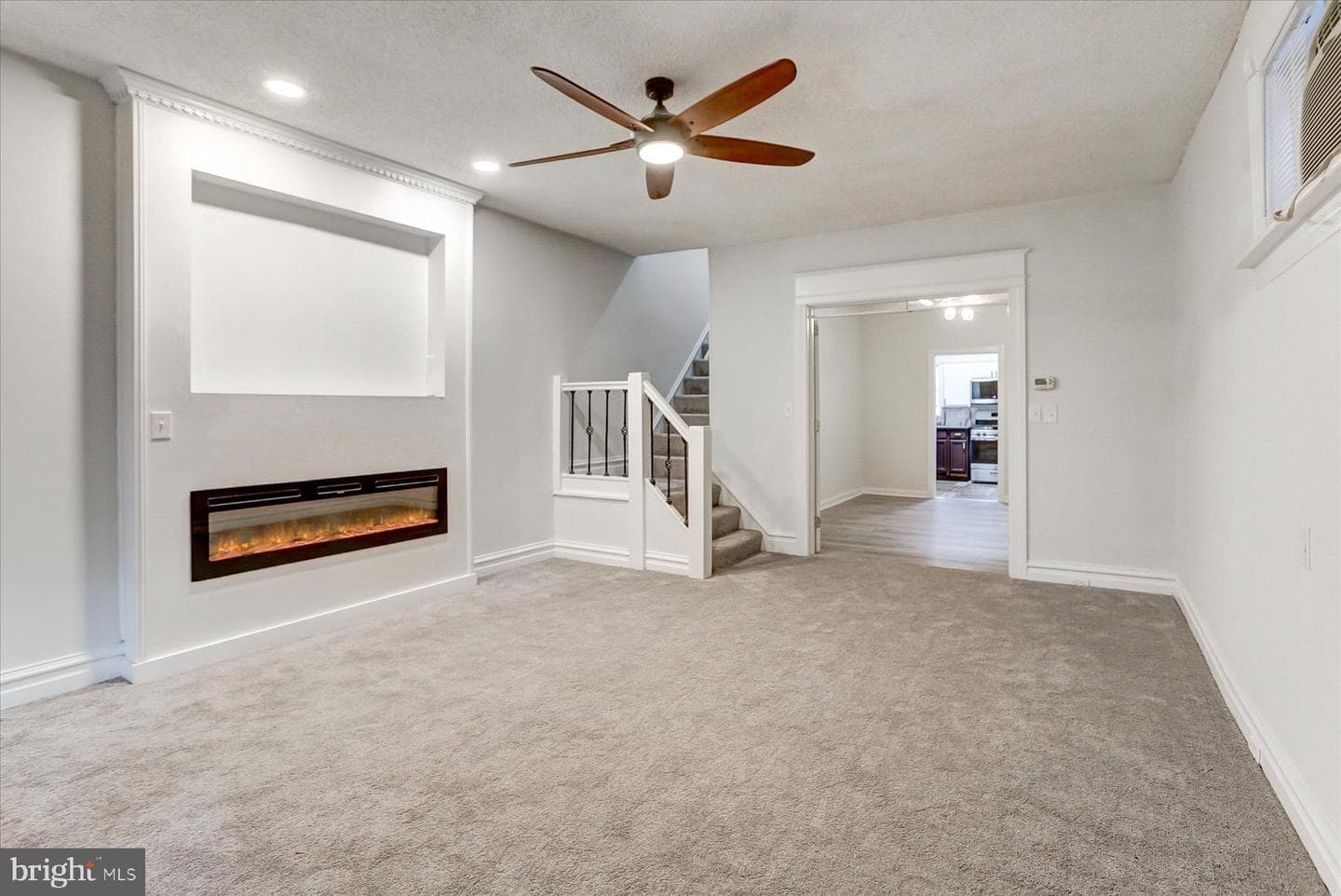 1723 State Street photo 4
