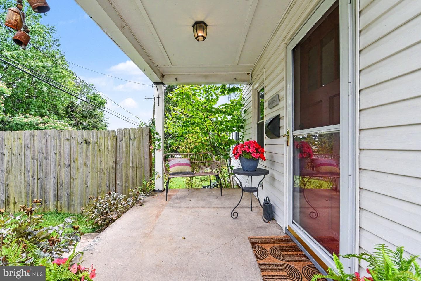 3325 Sunnyside Avenue photo 3