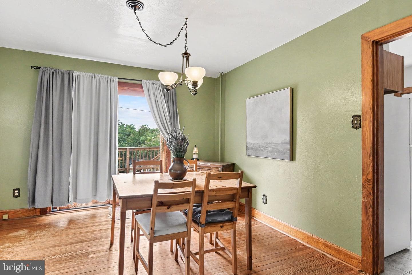 3325 Sunnyside Avenue photo 8
