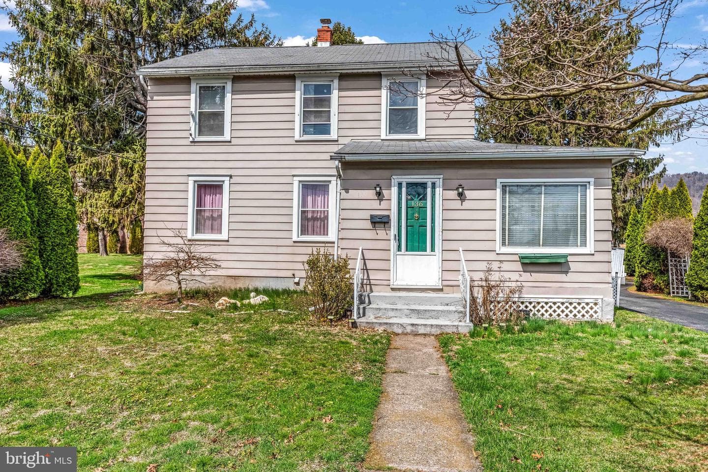 136 Linglestown Rd, Harrisburg