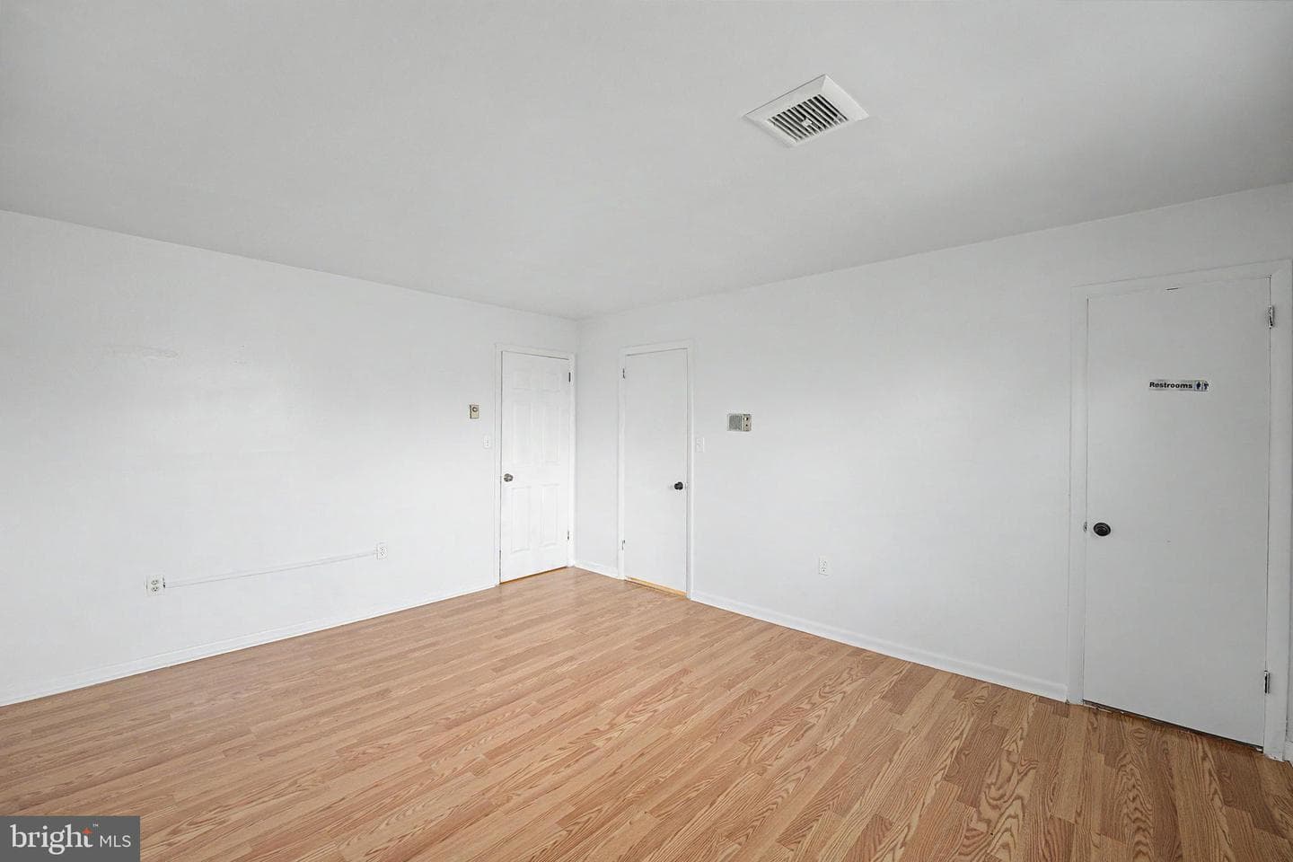 231 Eddington Avenue photo 21