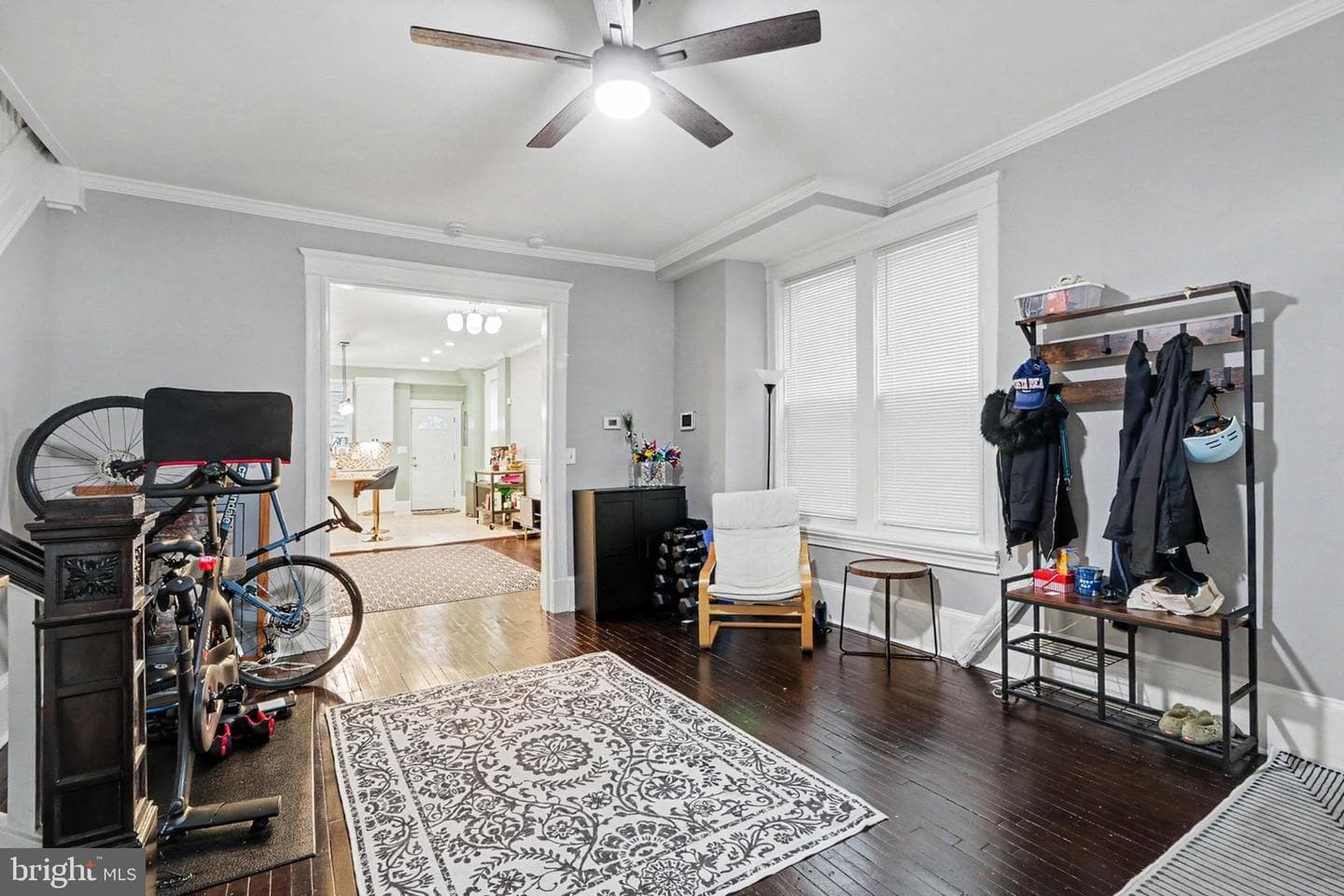 222 Emerald Street photo 4