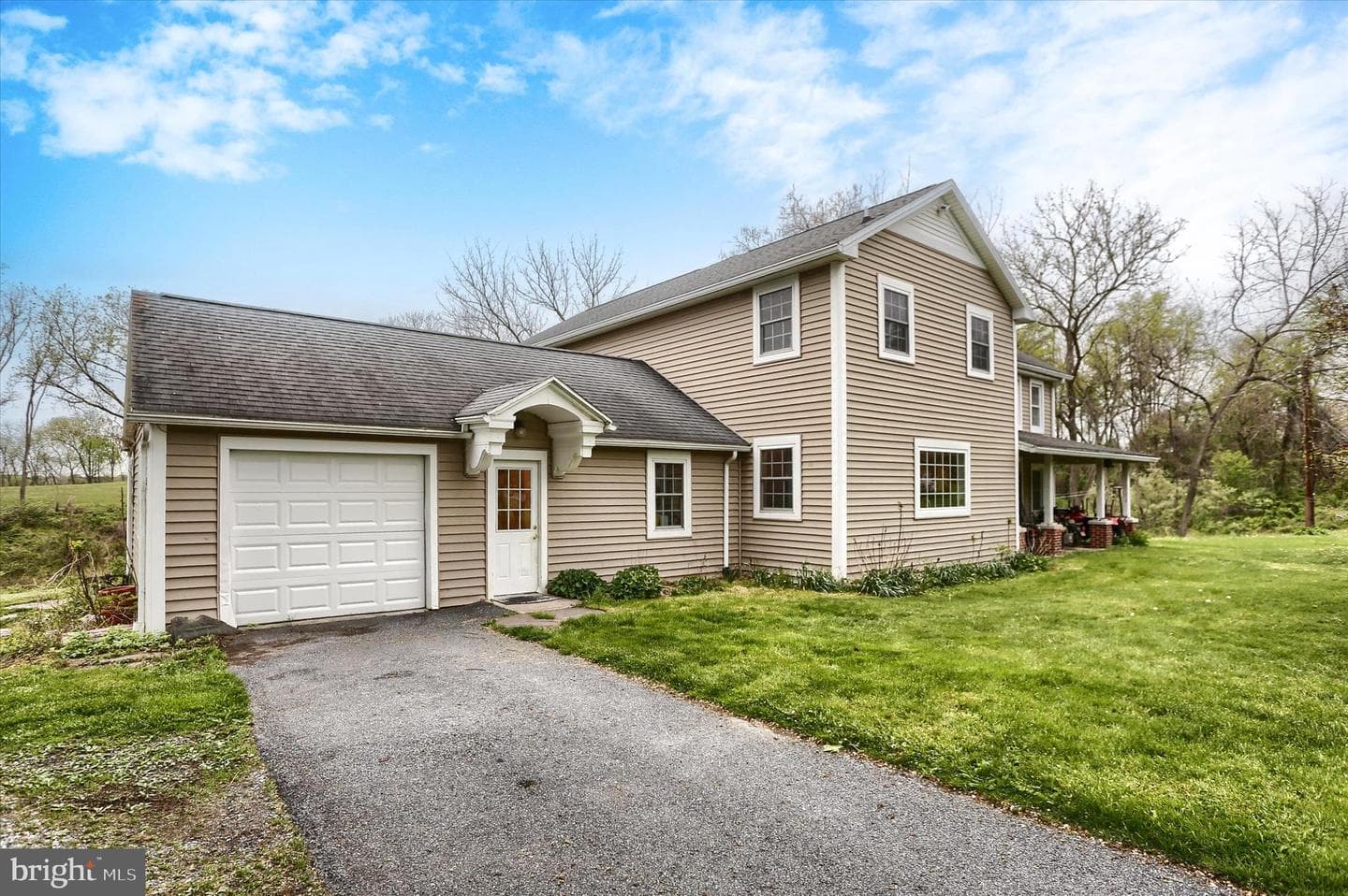 59 Hillymede Road photo 3