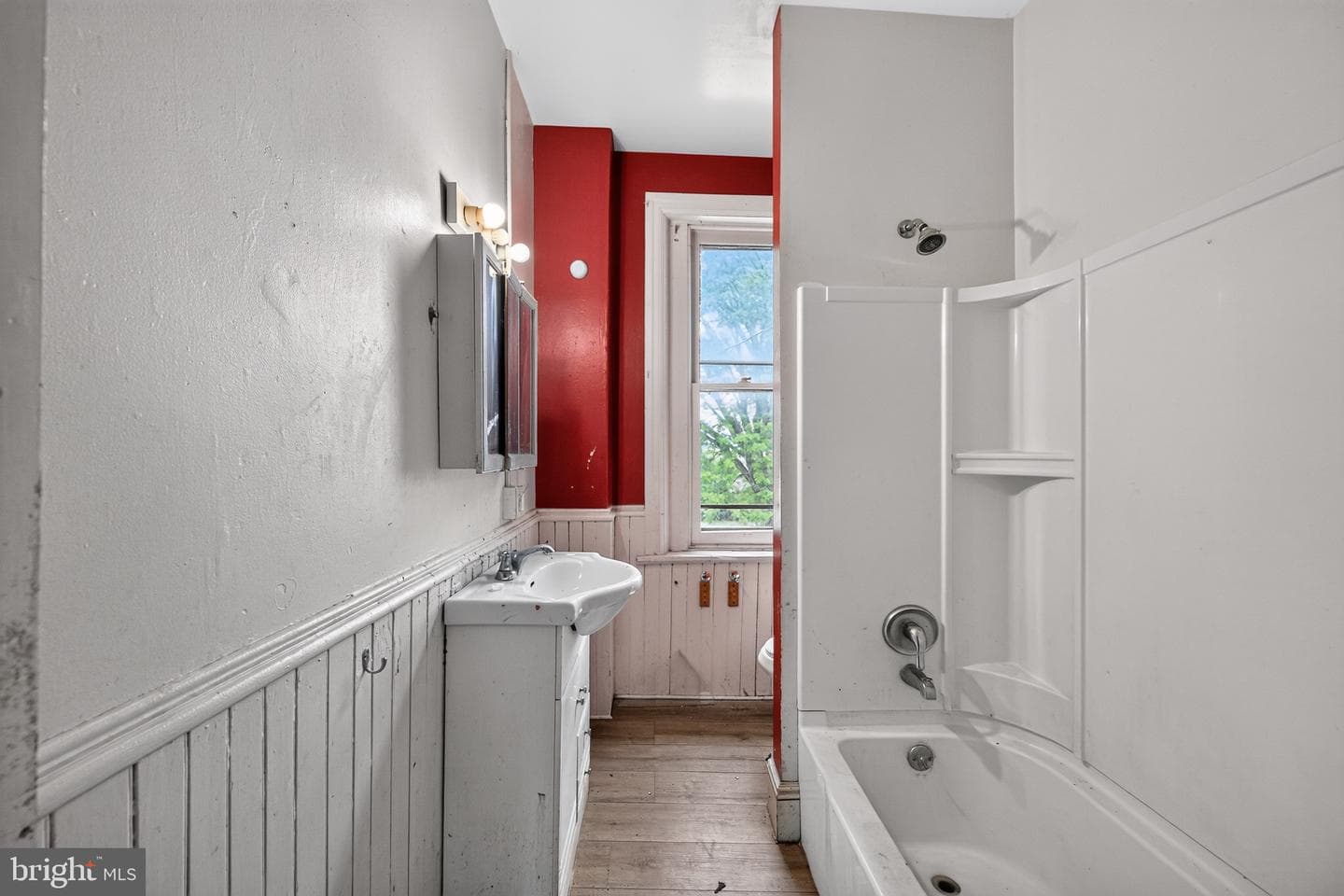 207 N Catherine Street photo 11