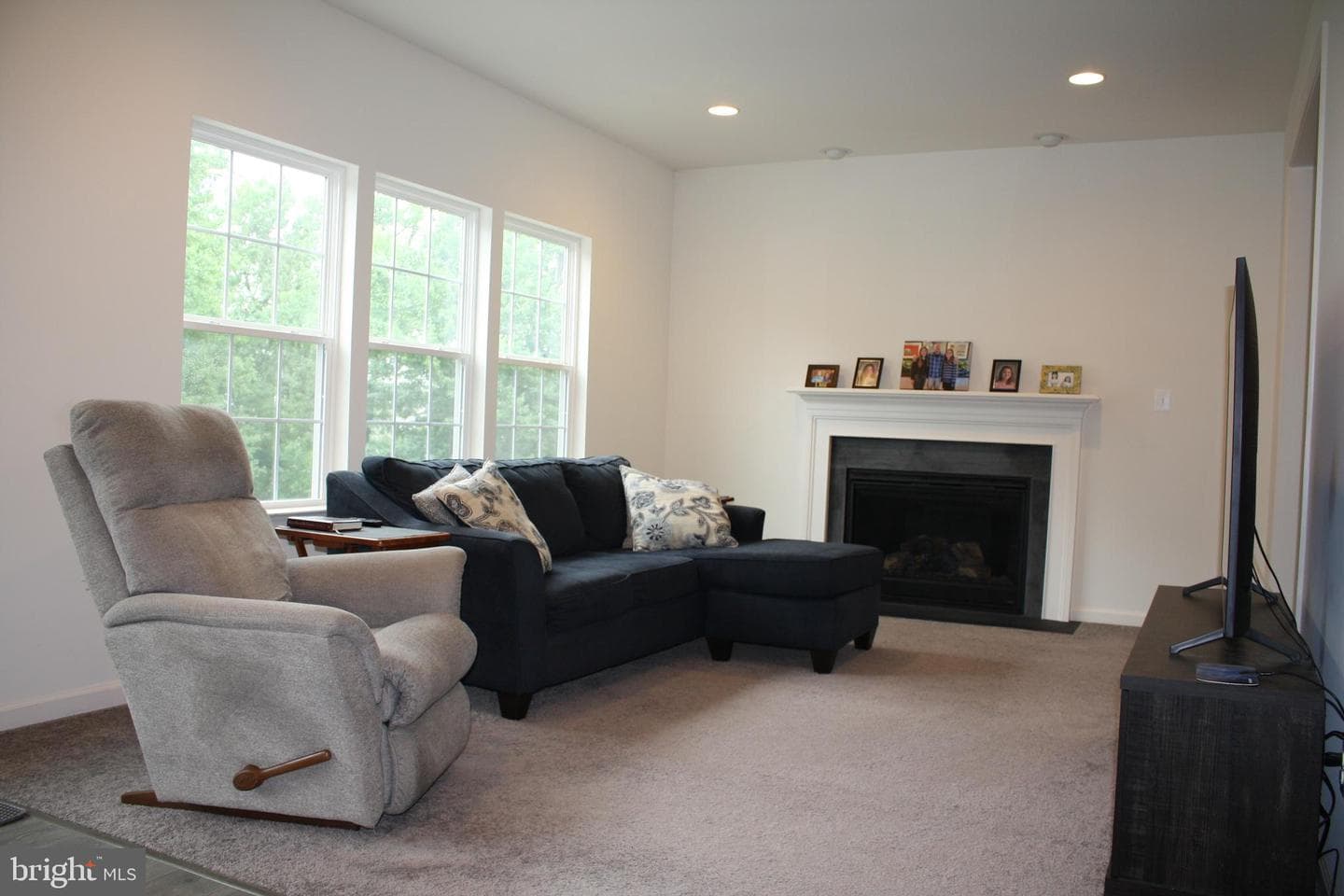 7204 Hidden Meadow Lane photo 3