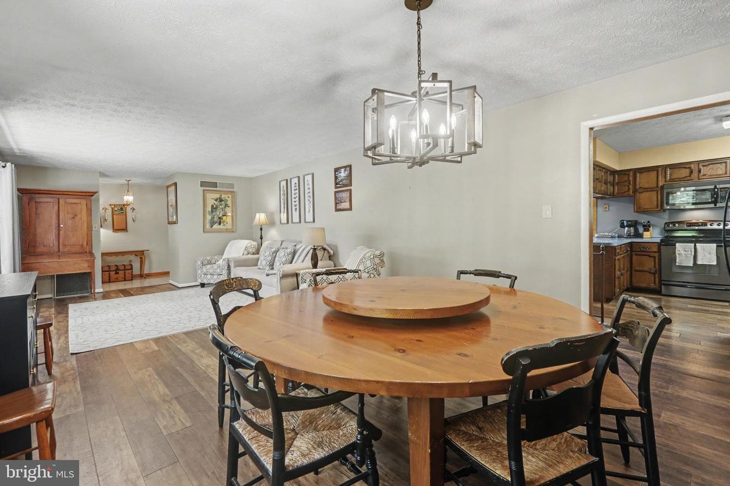 1308 Montfort Drive photo 10