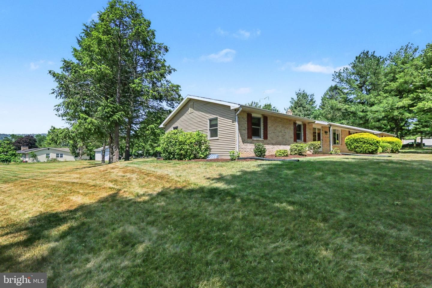 1308 Montfort Drive photo 4