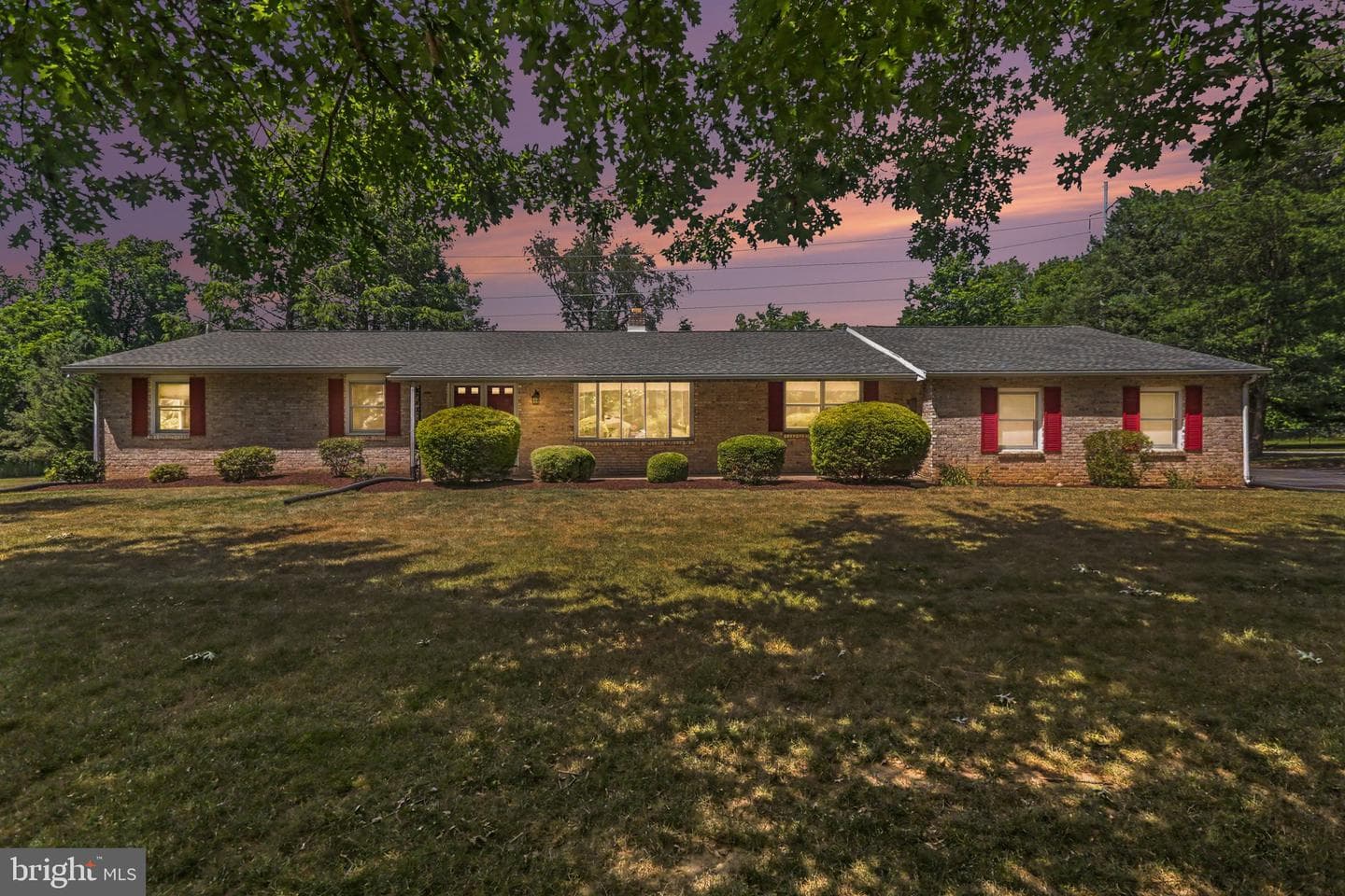 1308 Montfort Drive photo 5