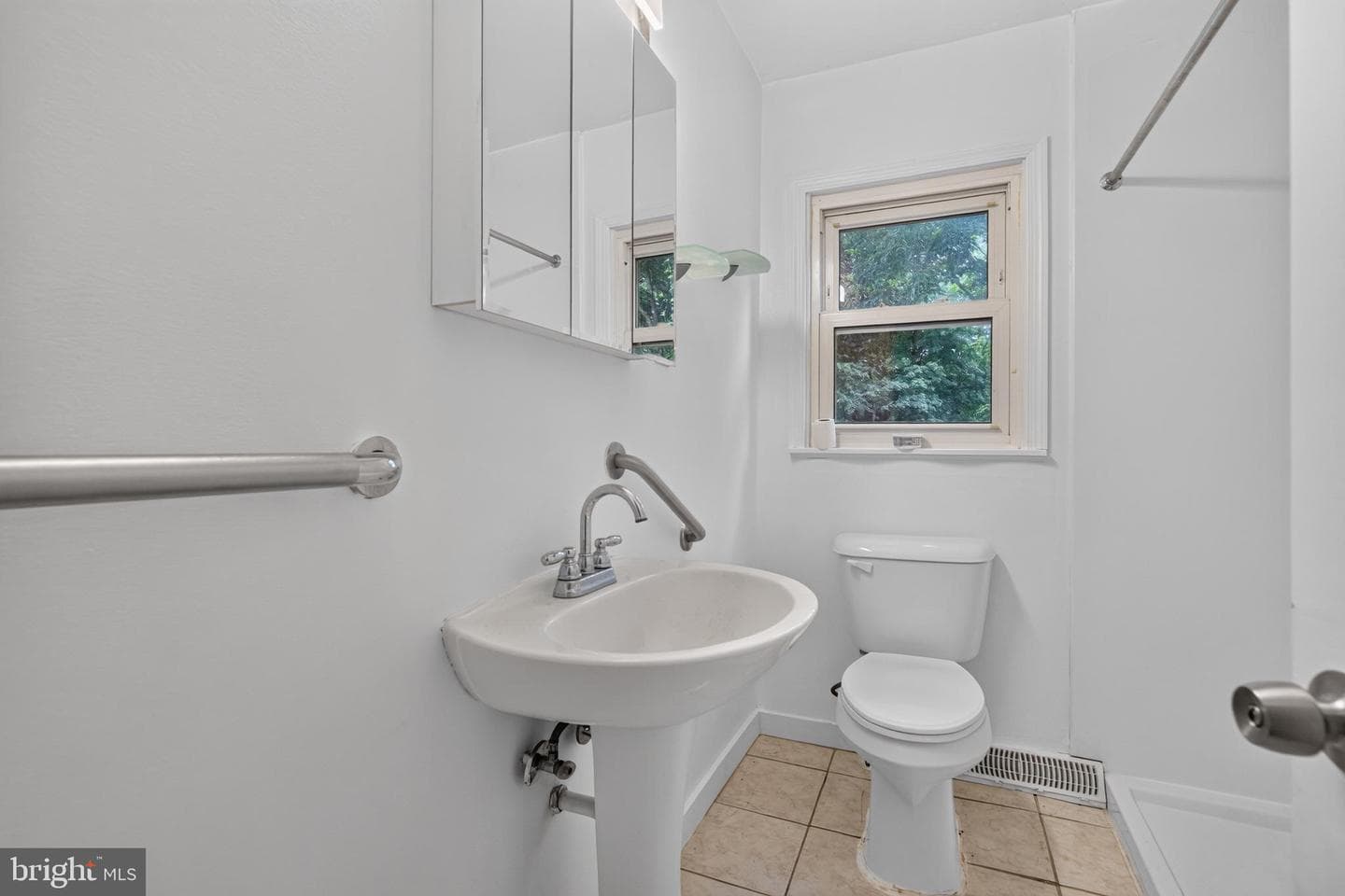 5595 Arminda Street photo 15