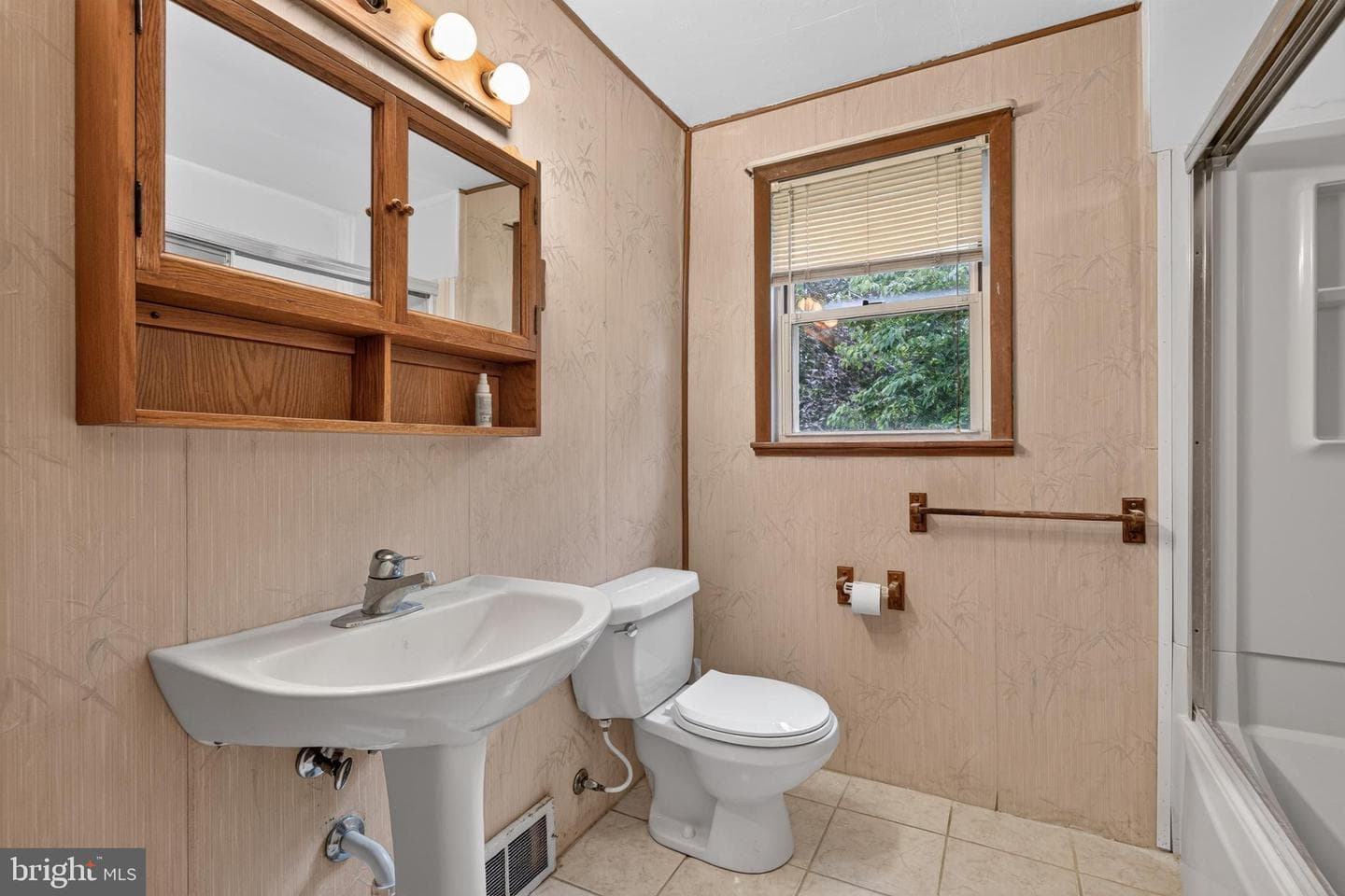 5595 Arminda Street photo 20