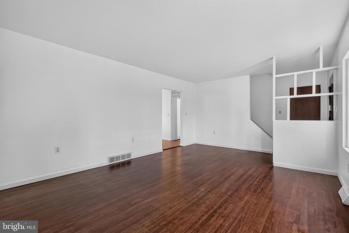 5595 Arminda Street photo 5