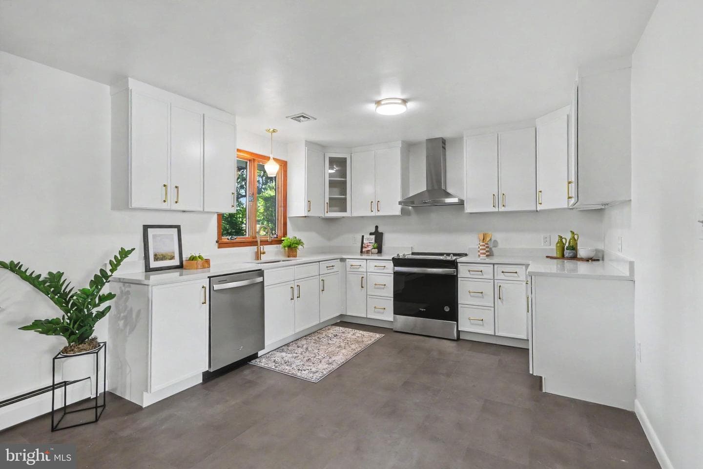 222 Robin Road photo 8
