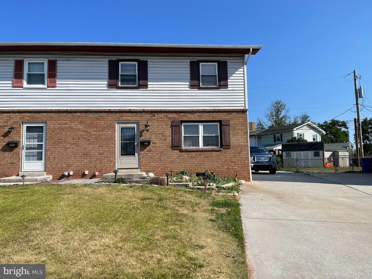 487 Plane Street, Middletown