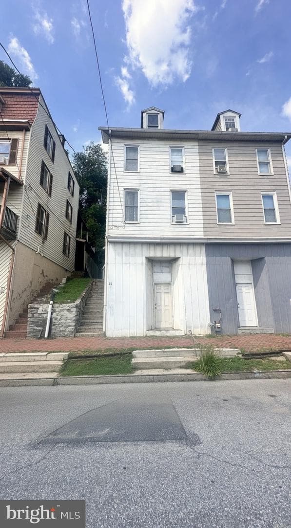 23 S 2nd Street, Steelton
