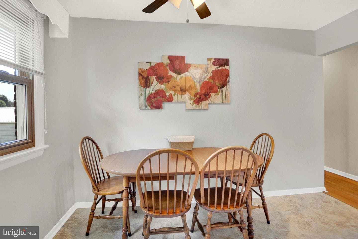 6207 Catherine Street photo 10