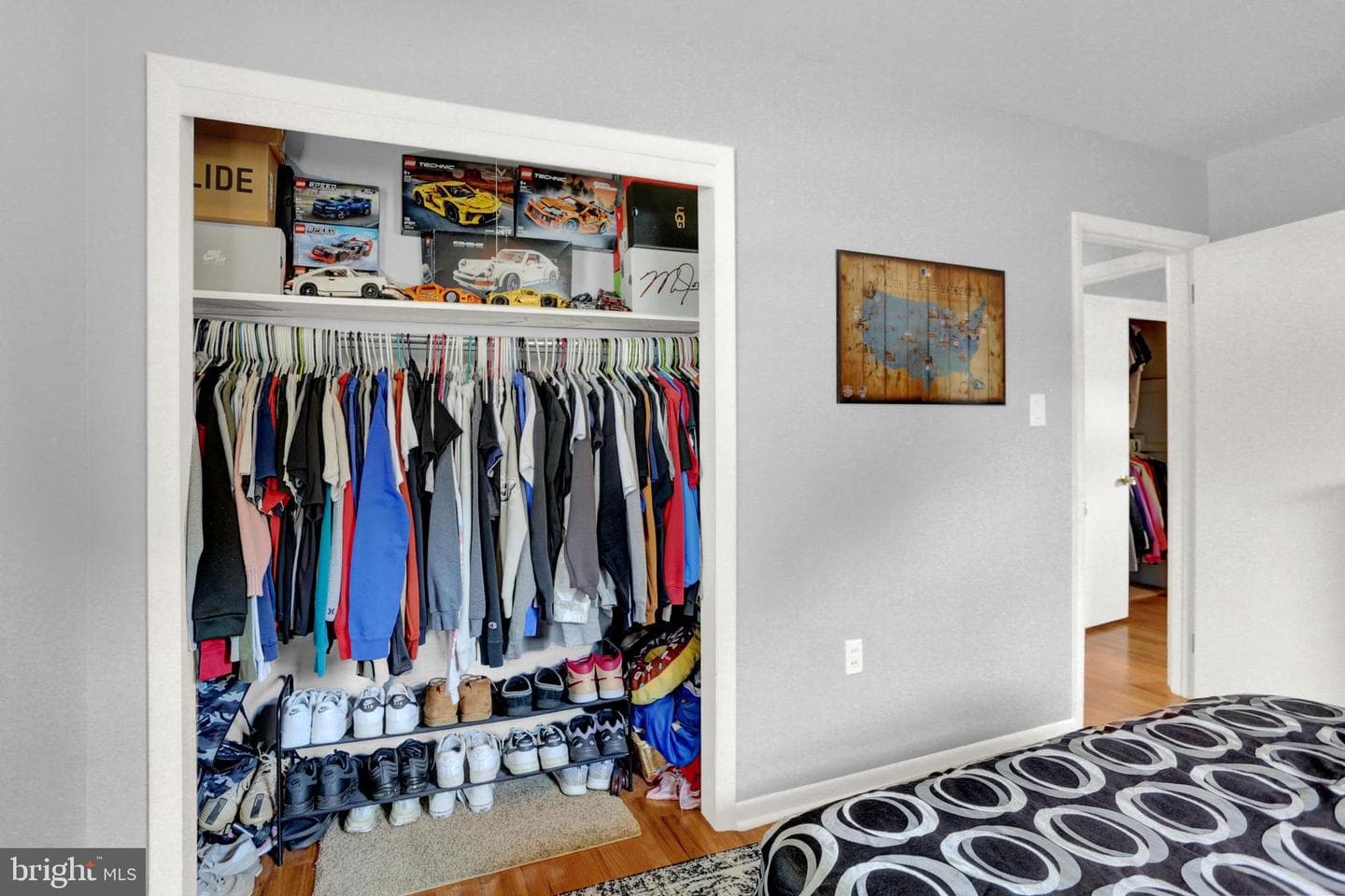 6207 Catherine Street photo 25