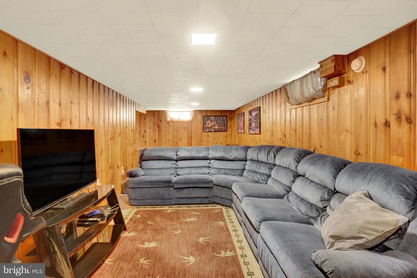 6207 Catherine Street photo 30