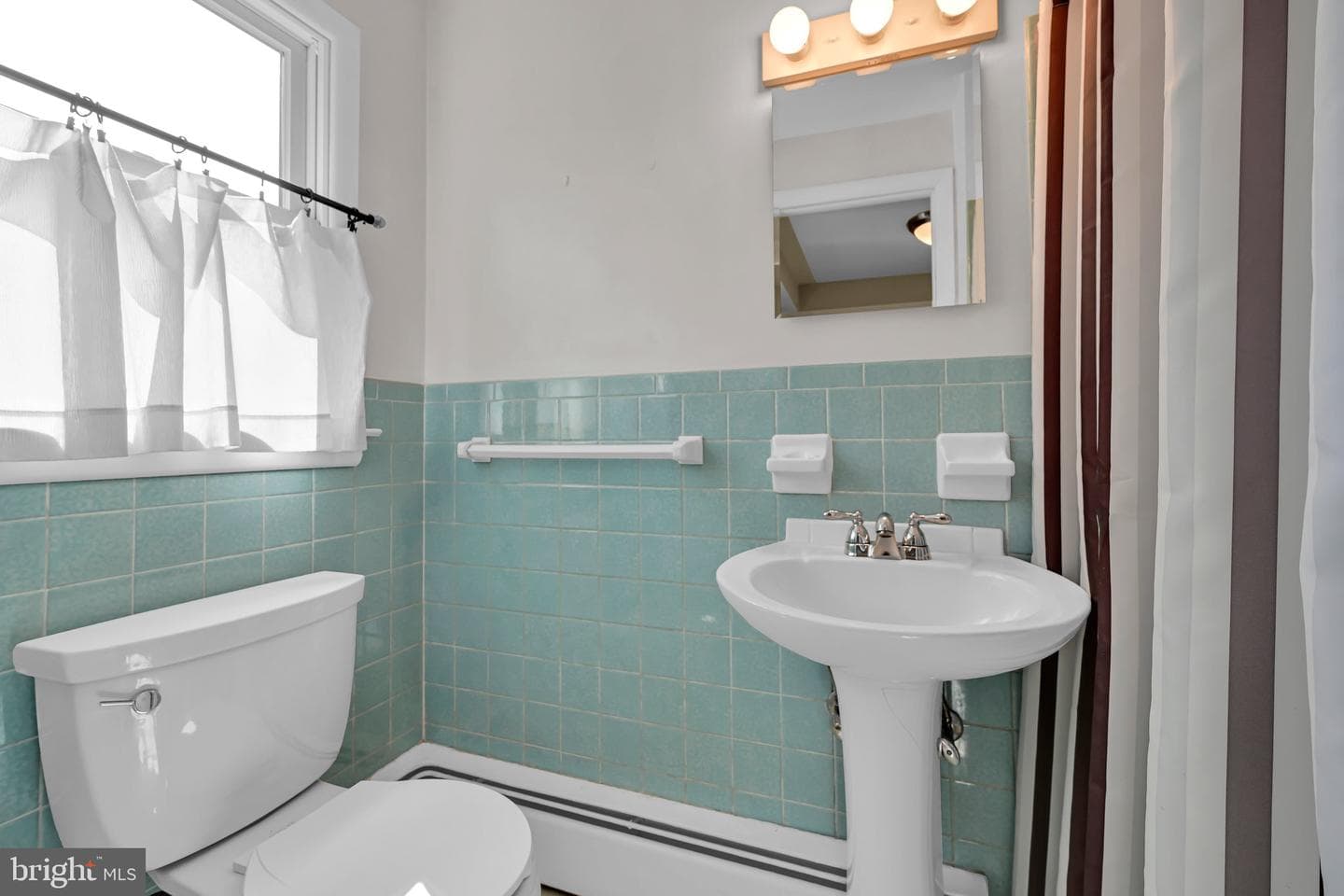 8 Sycamore Road photo 15