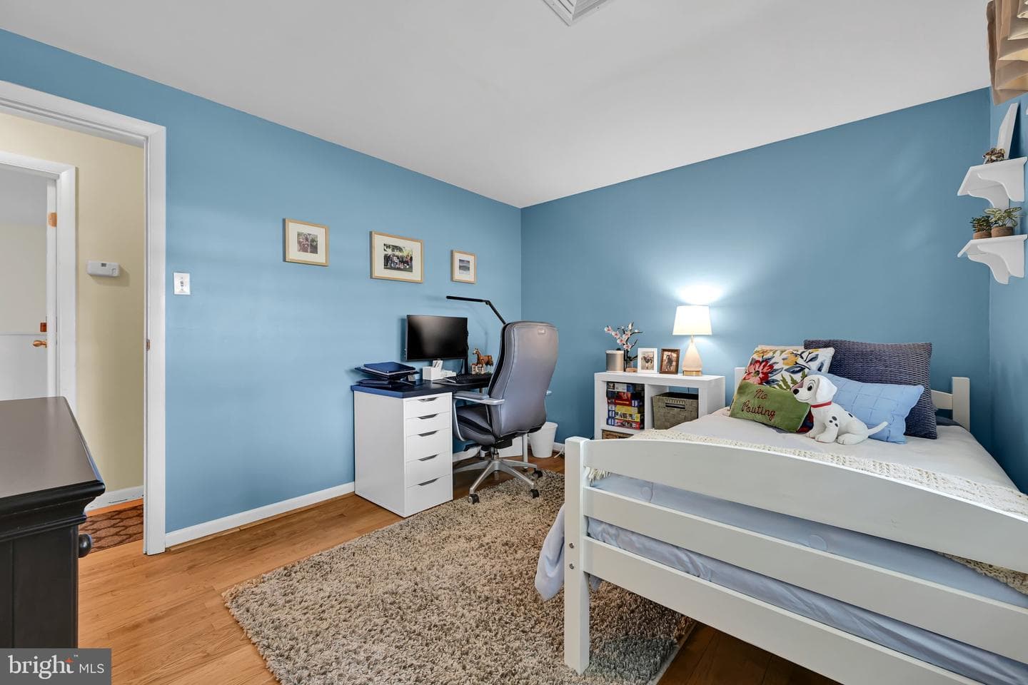 8 Sycamore Road photo 19