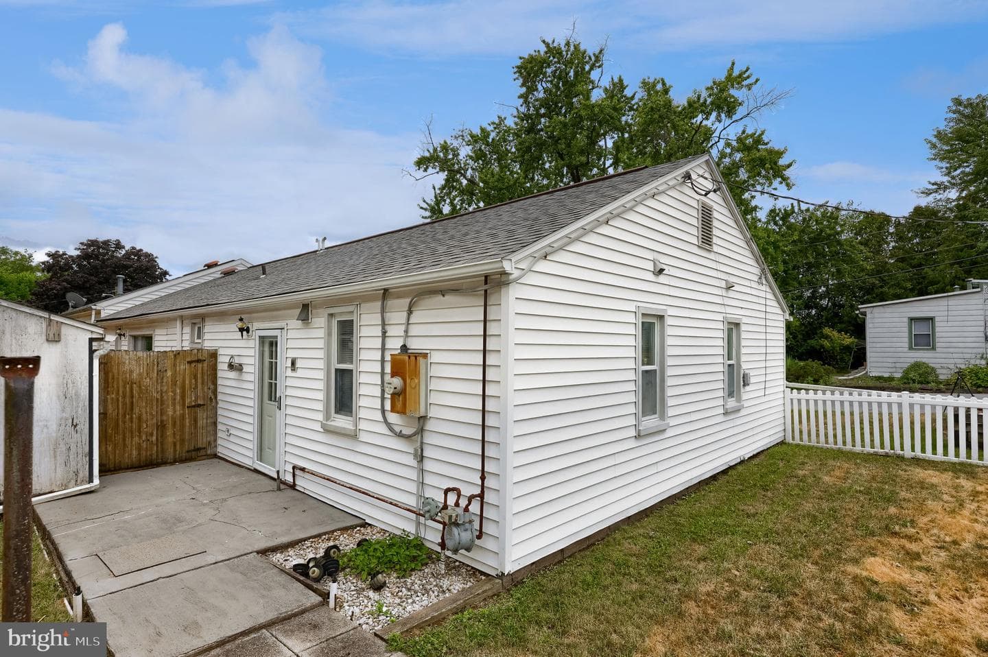 205 Peach Street photo 27