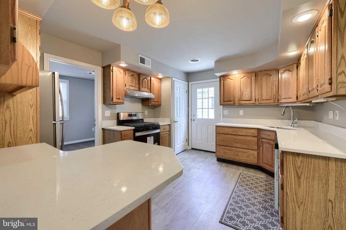 205 Peach Street photo 7