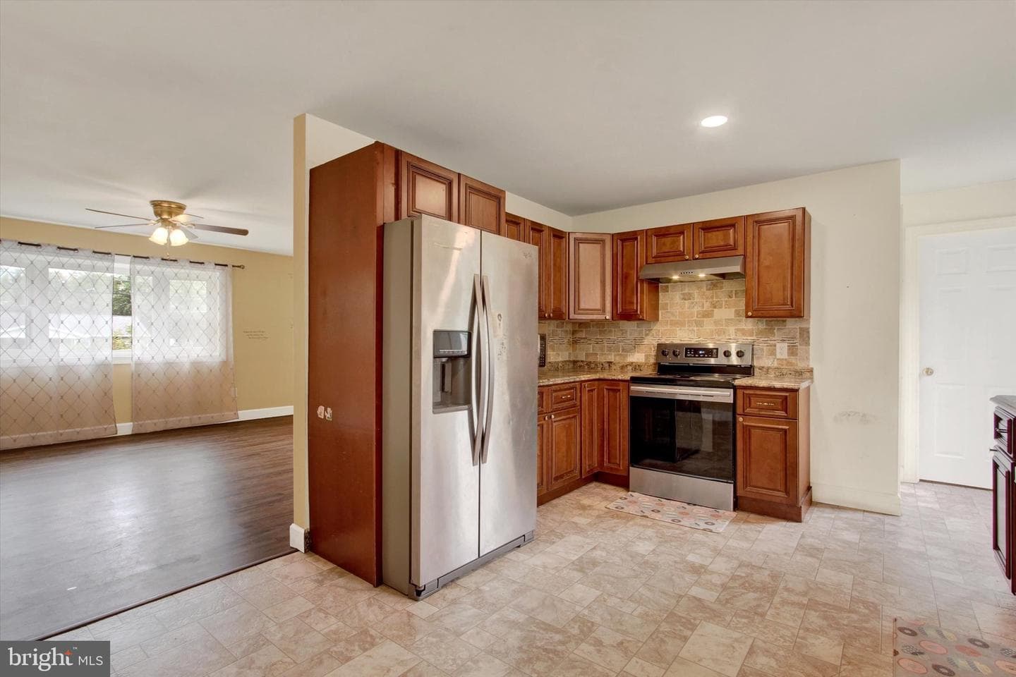 5919 Jacobs Avenue photo 4