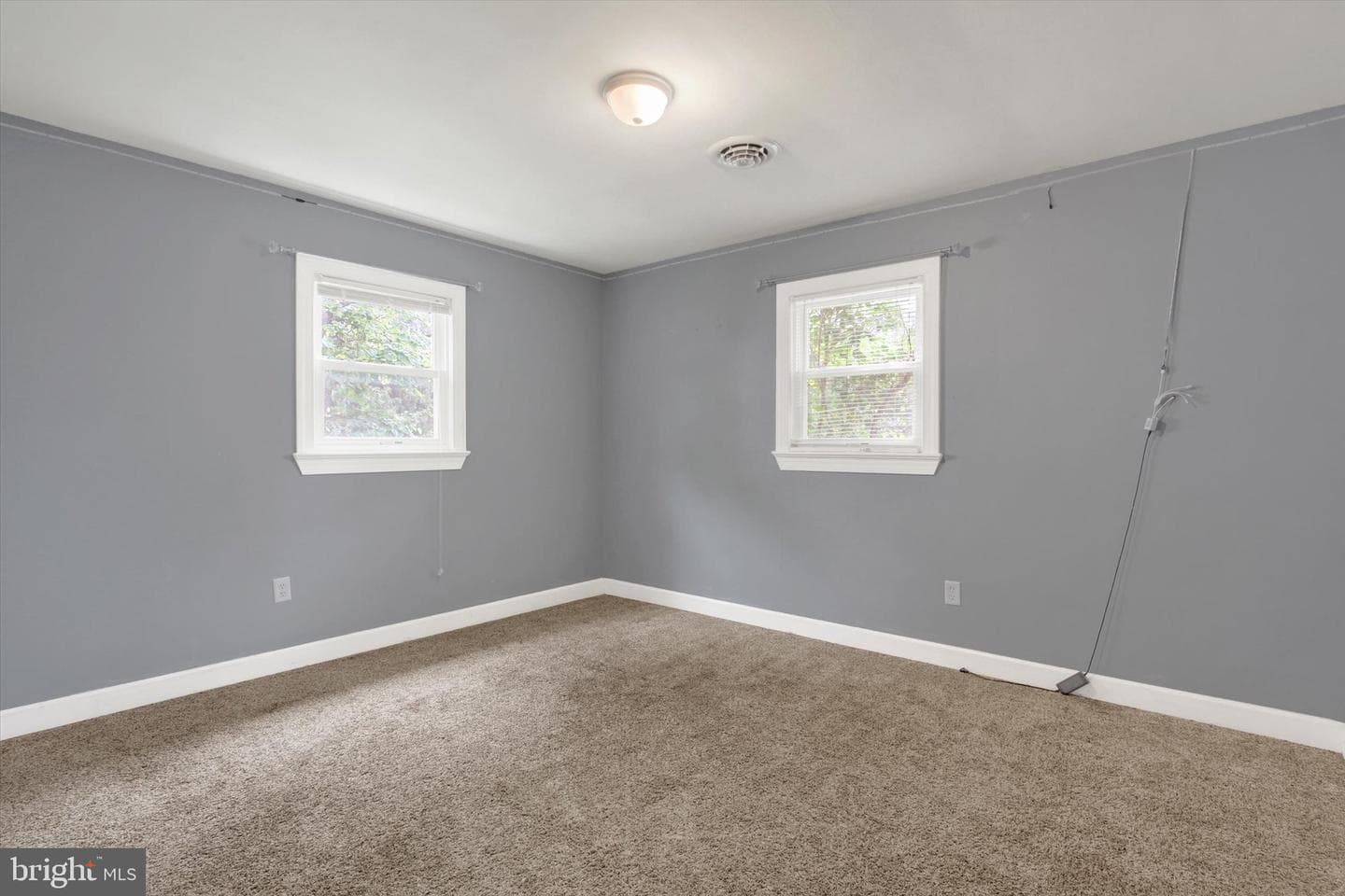 5919 Jacobs Avenue photo 9