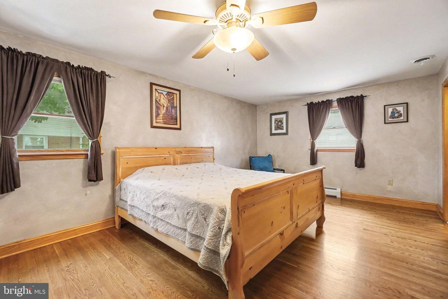 302 Robin Road photo 10