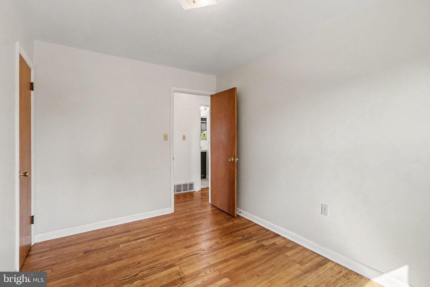 100 Nissley Drive photo 13