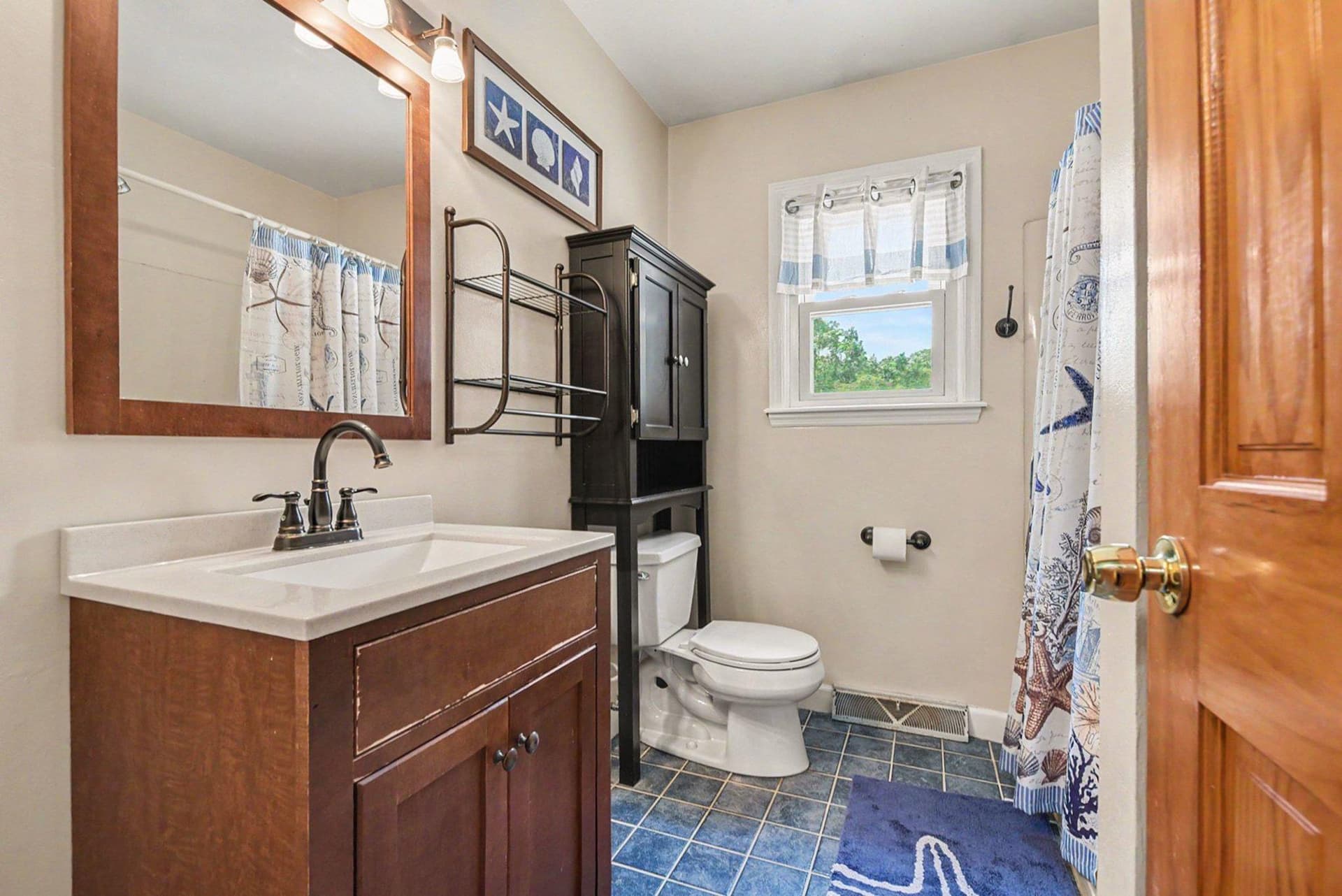 992 Martin Lane photo 24
