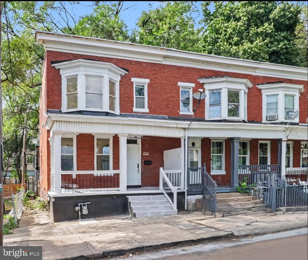 1712 Elm Street, Harrisburg
