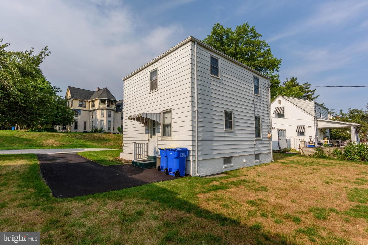 3755 Montour Street photo 10