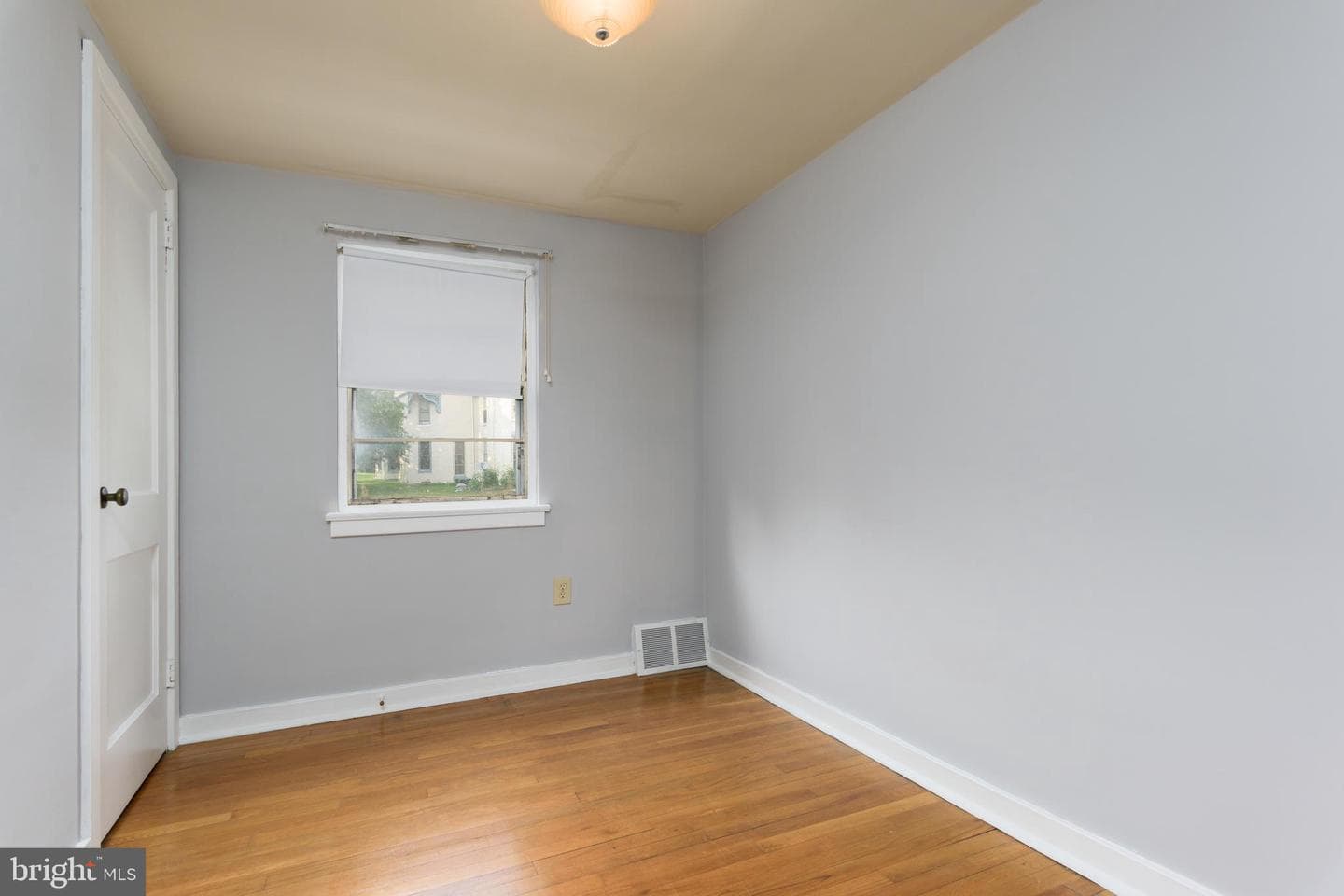 3755 Montour Street photo 19