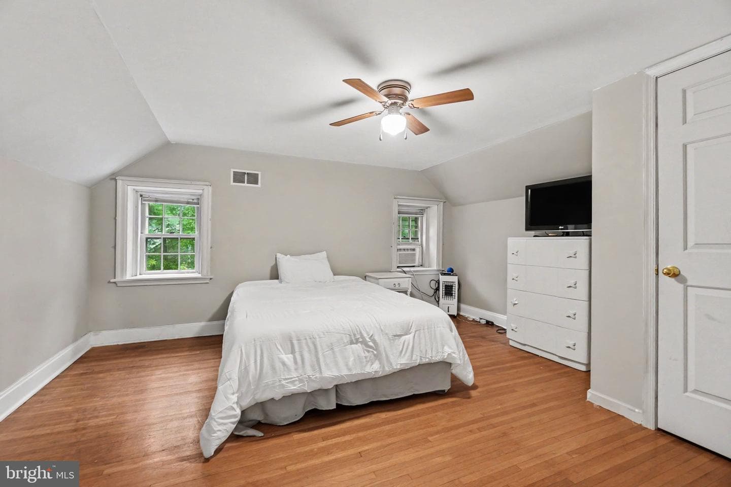 2201 Bellevue Road photo 33