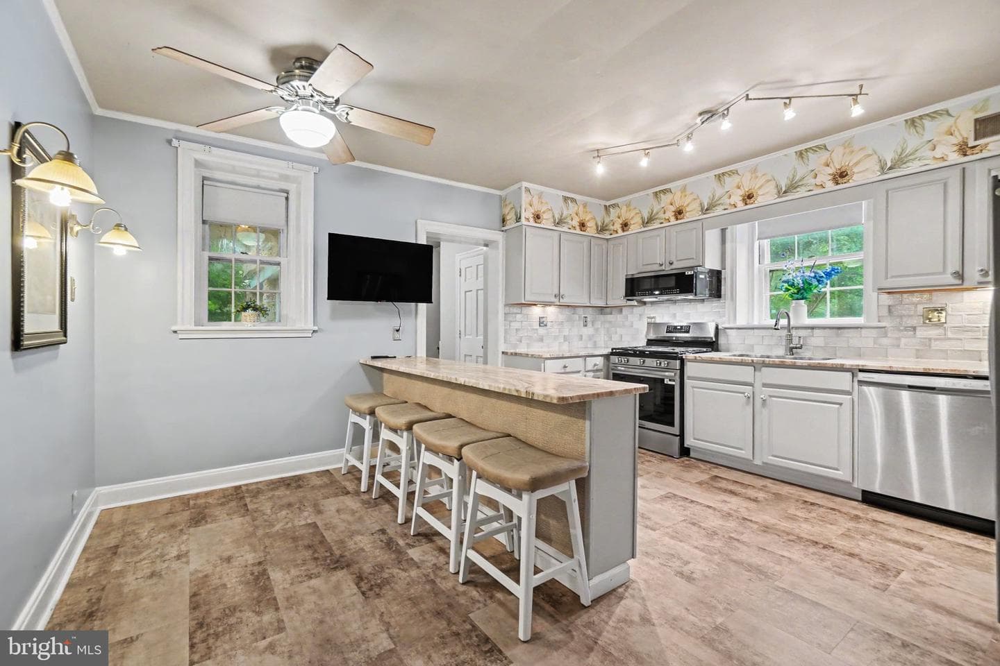 2201 Bellevue Road photo 5