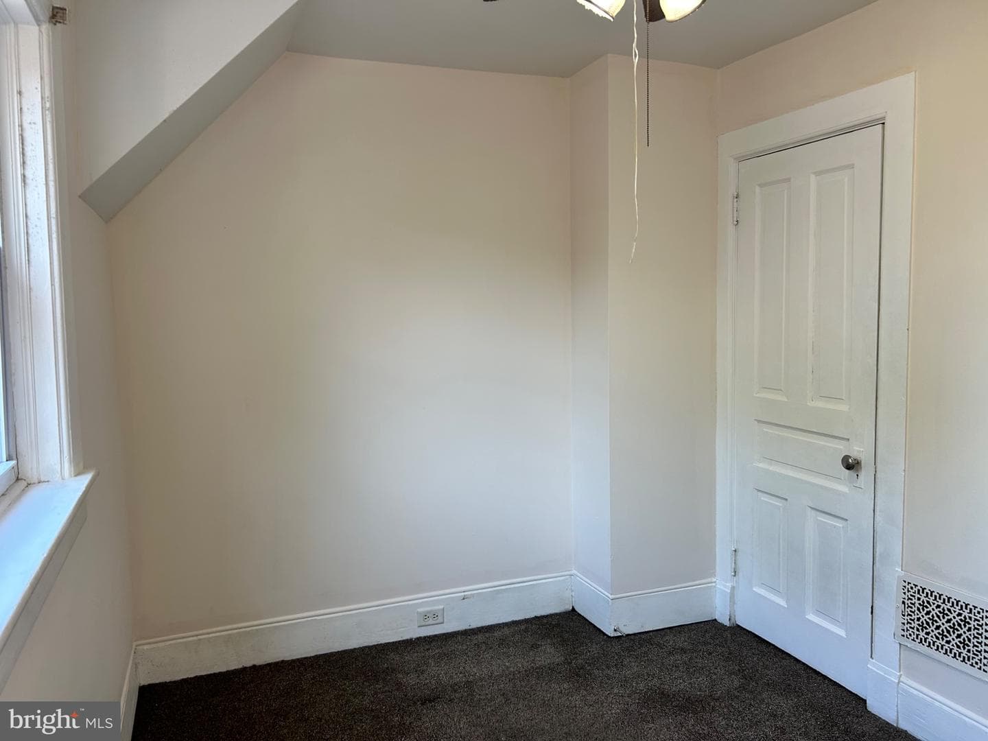 1502 Allison Street photo 12