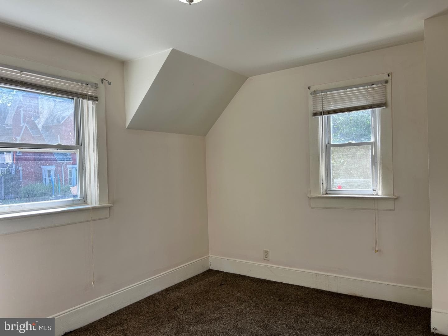 1502 Allison Street photo 19