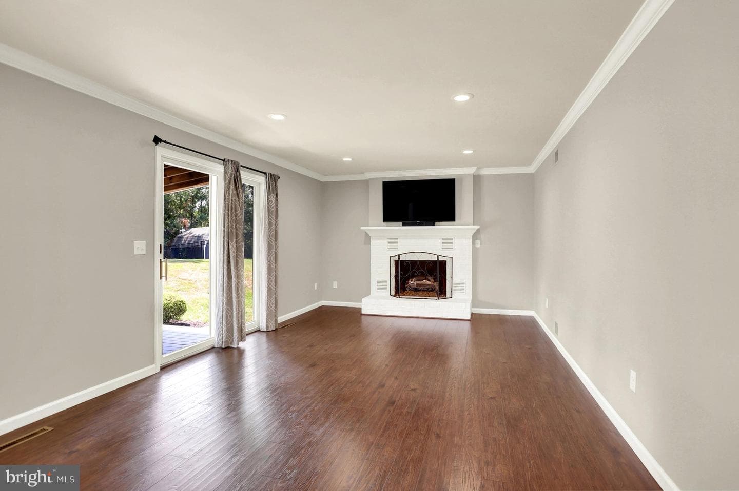 609 Lancaster Avenue photo 11