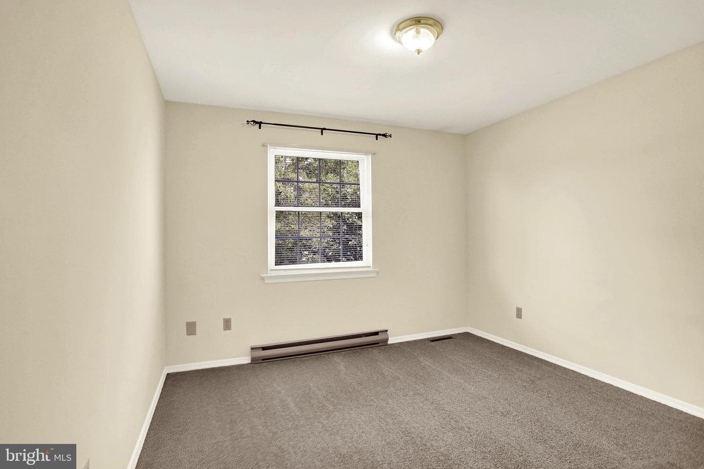 609 Lancaster Avenue photo 30