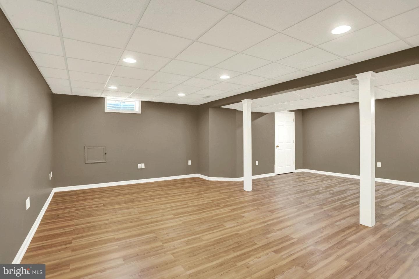 609 Lancaster Avenue photo 35