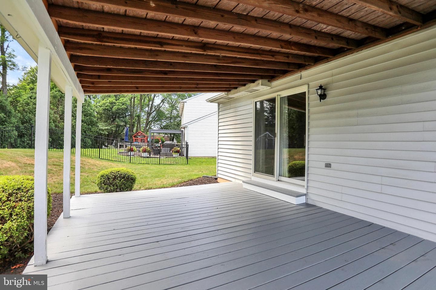 609 Lancaster Avenue photo 42