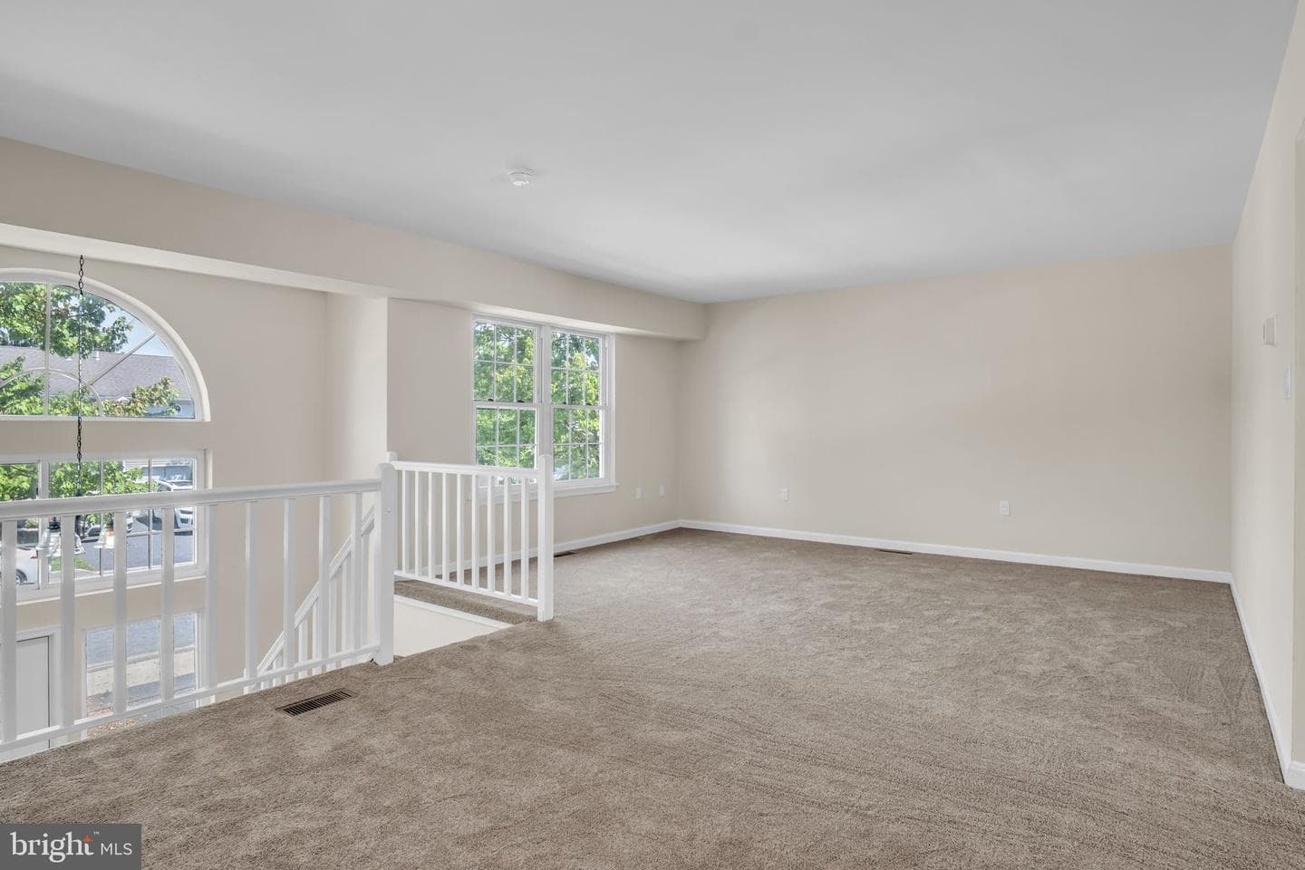 6129 Spring Knoll Drive photo 13