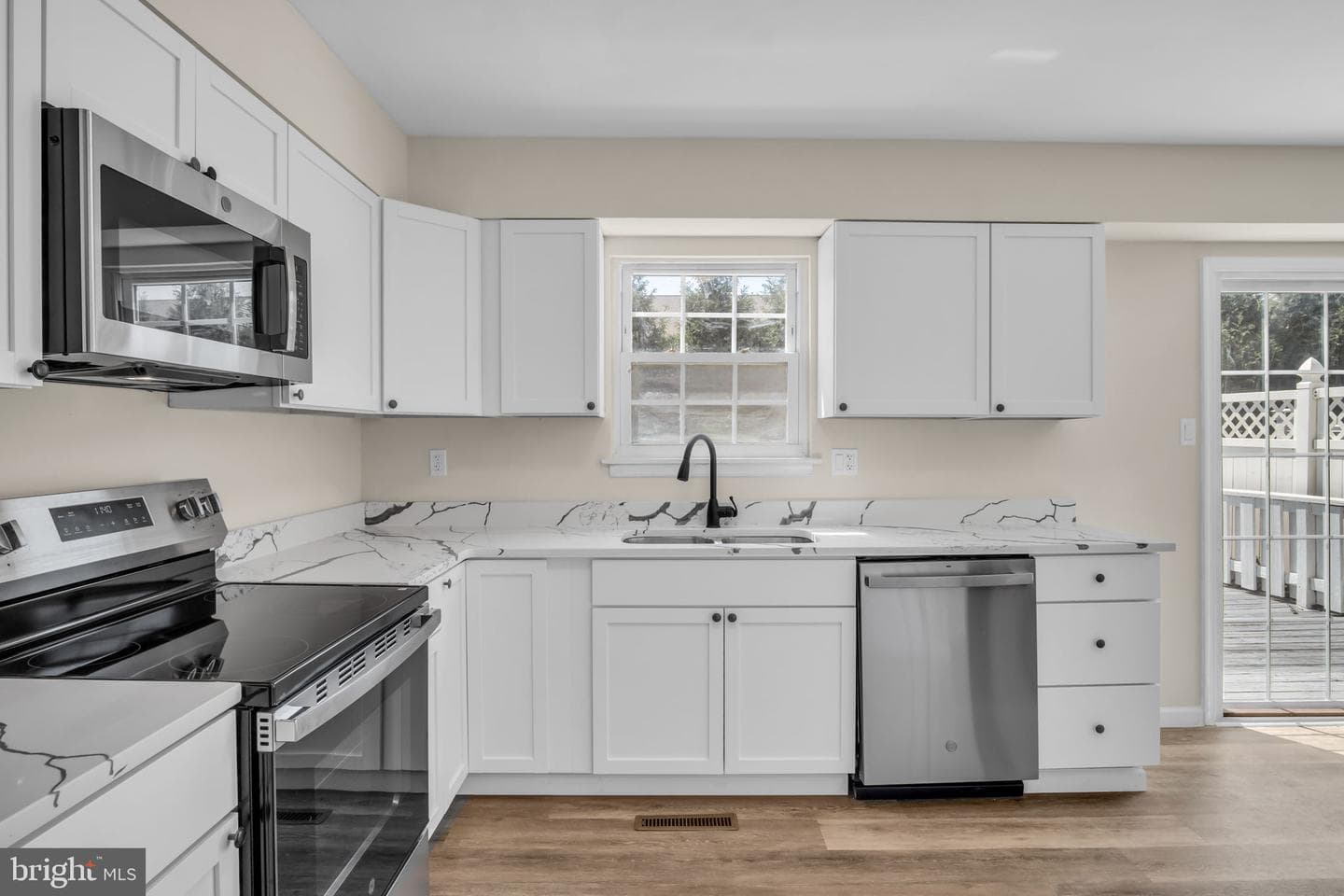 6129 Spring Knoll Drive photo 19