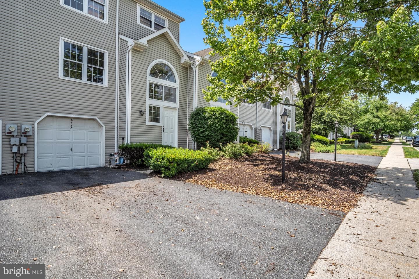 6129 Spring Knoll Drive photo 4
