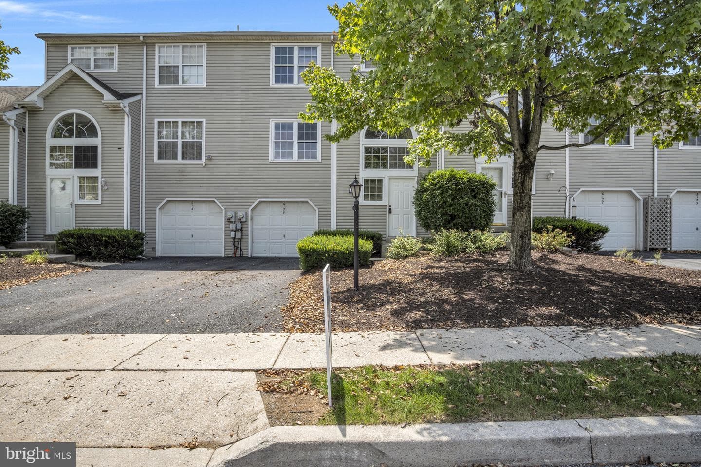 6129 Spring Knoll Drive photo 5